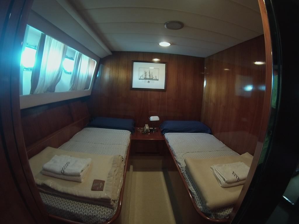 Riviera Boat Resort Ла-Спеція Номер фото